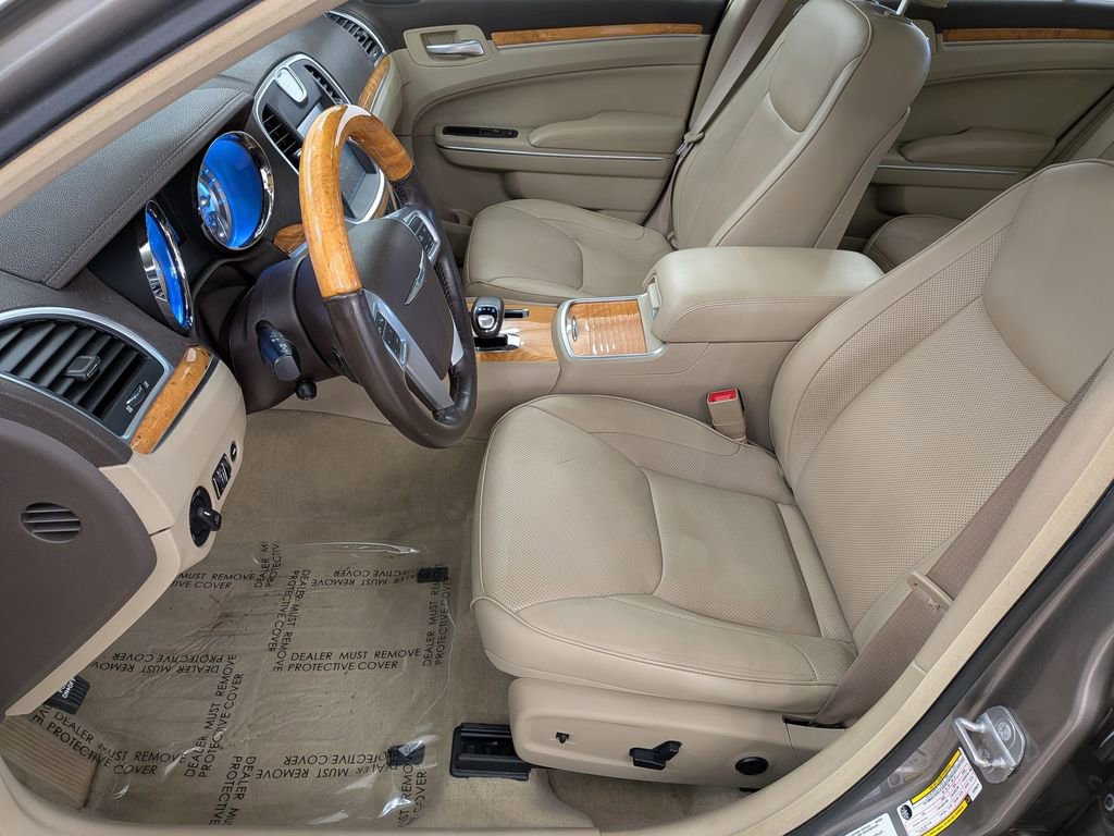 Used 2014 Chrysler 300 C image 14