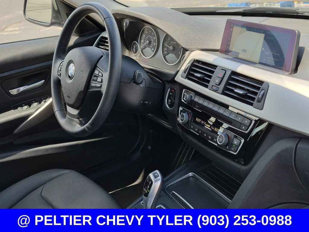 Used 2018 BMW 320i xDrive Sedan AWD/4WD image 10