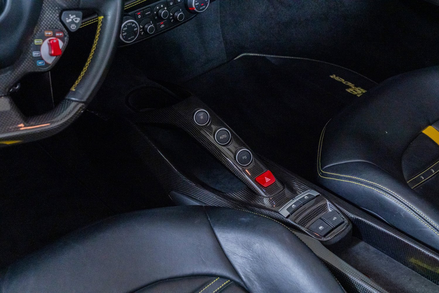 Used 2017 Ferrari 488 Spider RWD image 31