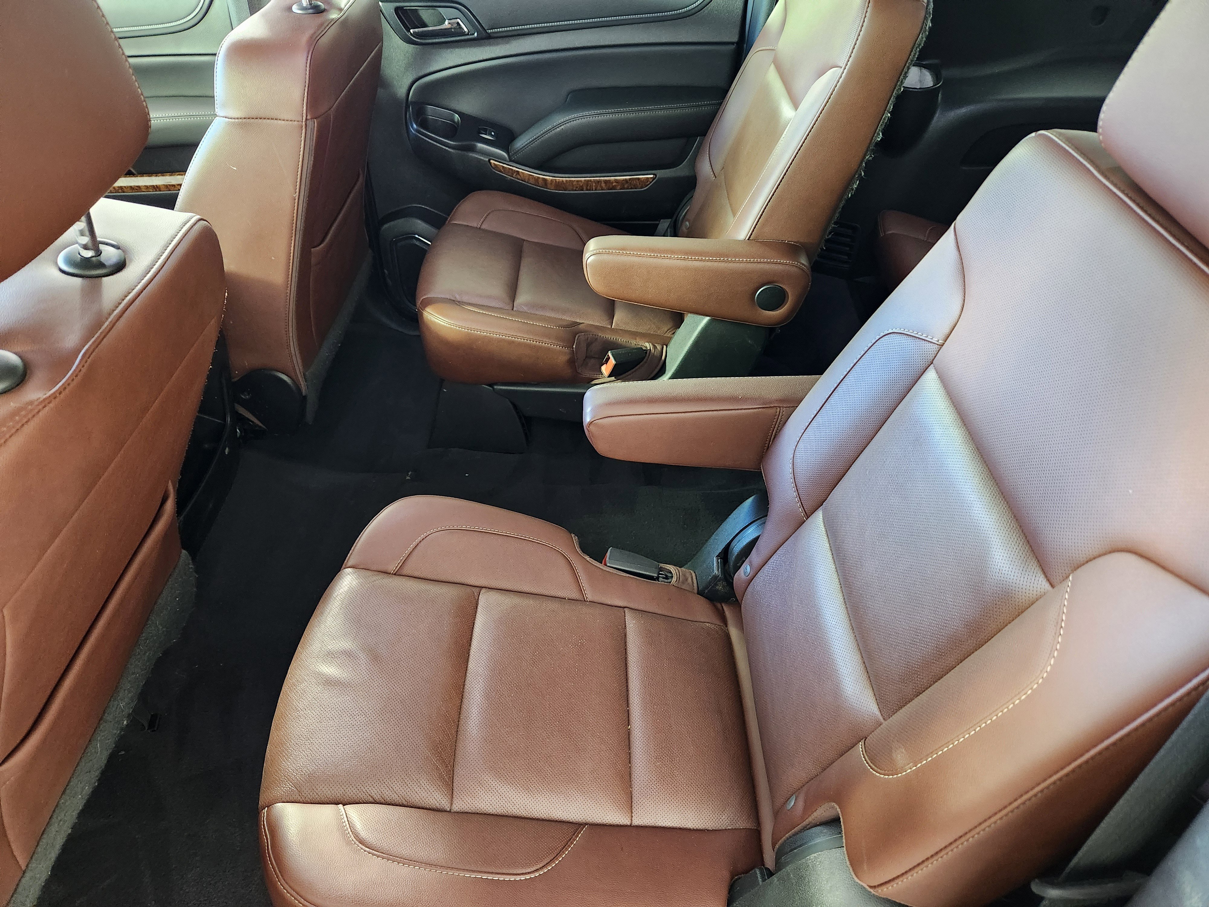 Used 2019 Chevrolet Suburban Premier w/ Premier Plus Edition image 14