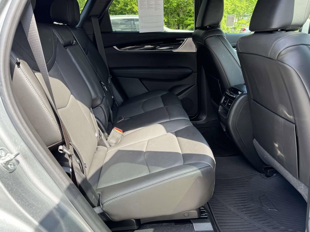 Used 2024 Cadillac XT5 Premium Luxury AWD/4WD image 14