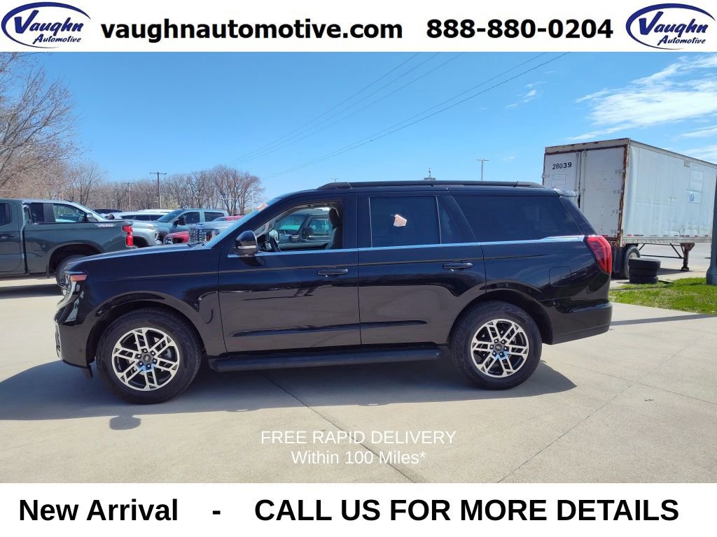 Used 2025 Ford Expedition Active image 1