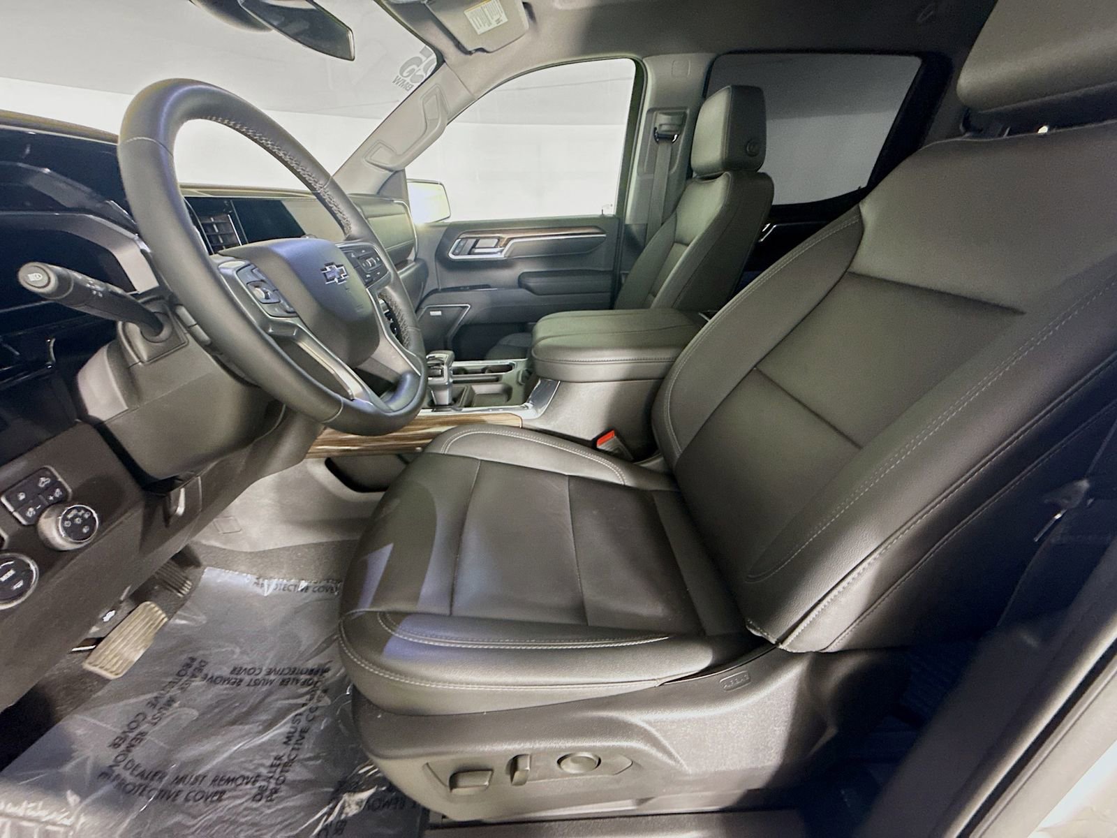 Used 2025 Chevrolet Silverado 1500 RST w/ Convenience Package II AWD/4WD image 22