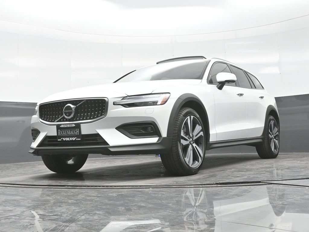 New 2026 Volvo V60 B5 Cross Country Plus w/ Protection Package Premier AWD/4WD image 22