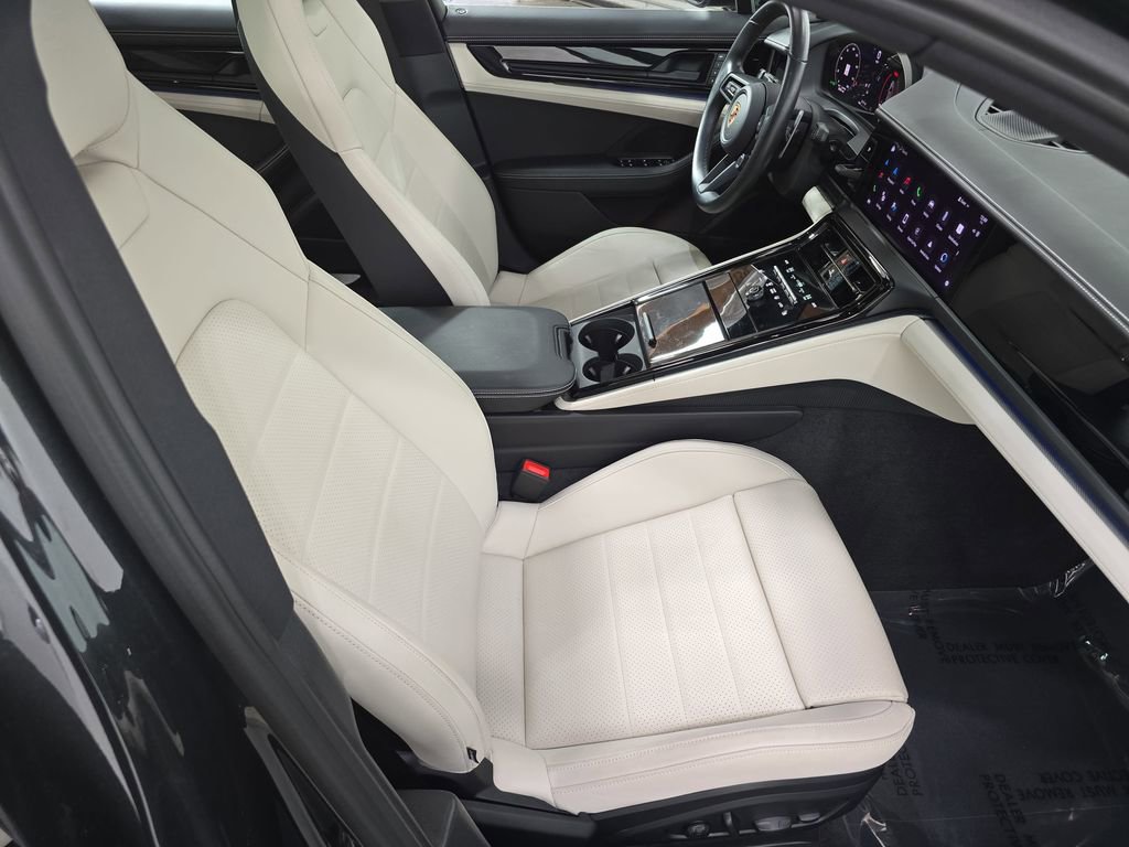 Certified 2024 Porsche Panamera image 27