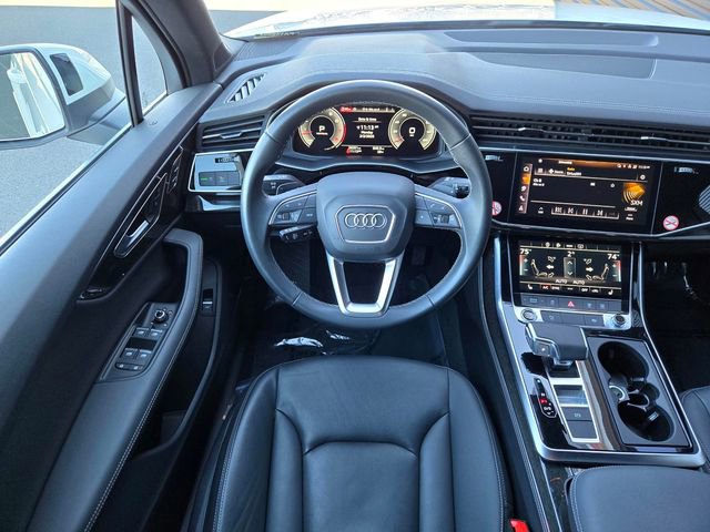 Used 2025 Audi Q7 3.0T Premium Plus image 13
