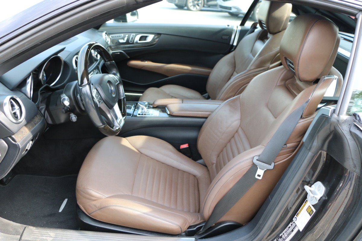 Used 2014 Mercedes-Benz SL 550 image 30
