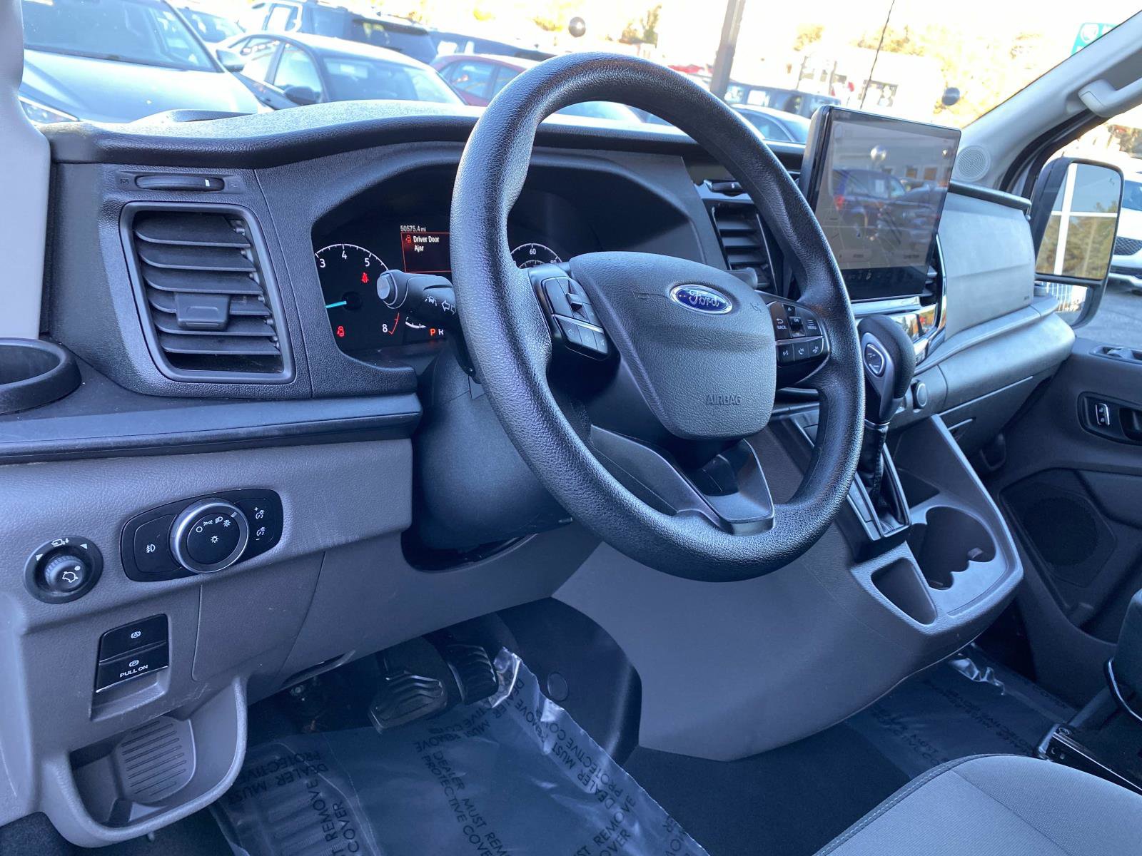 Used 2023 Ford Transit 350 XLT image 11