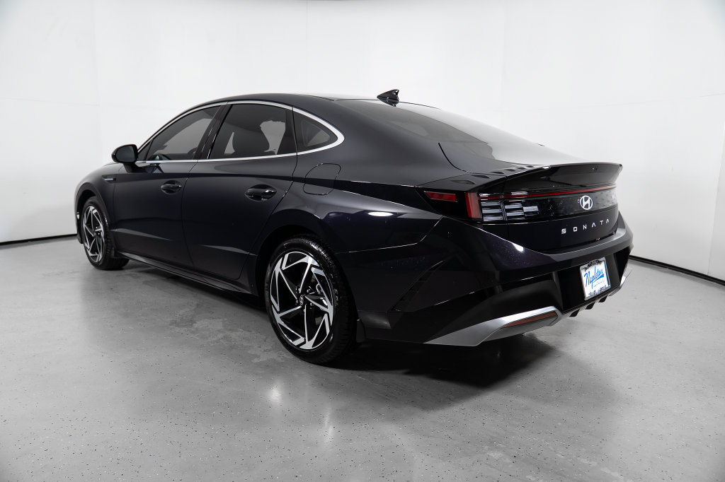 New 2026 Hyundai Sonata SEL FWD image 10