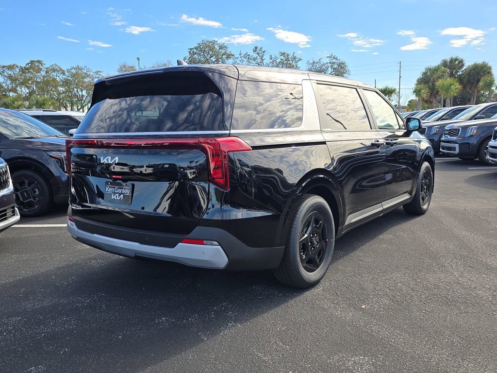 New 2026 Kia Carnival FWD image 8