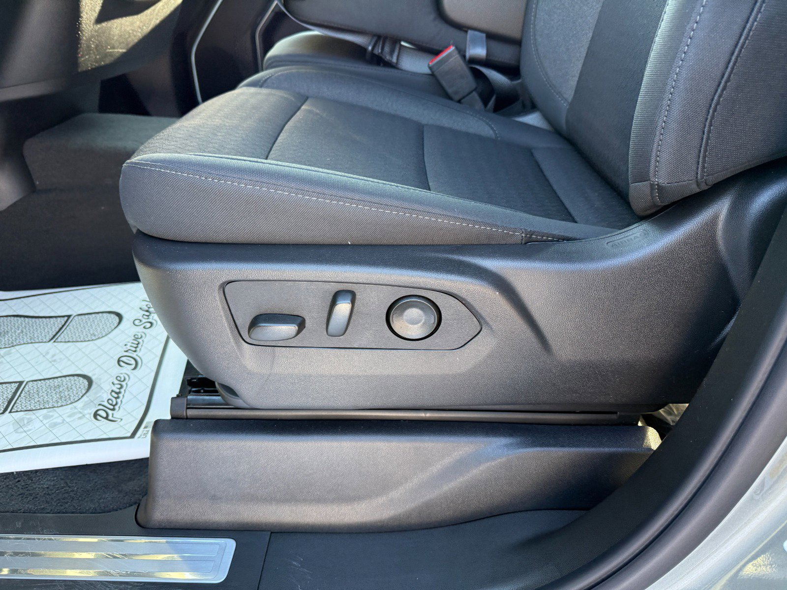 New 2026 GMC Sierra 3500 SLE w/ Preferred Package image 23