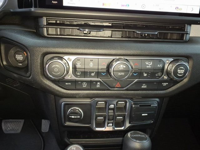 New 2026 Jeep Gladiator Sport AWD/4WD image 15