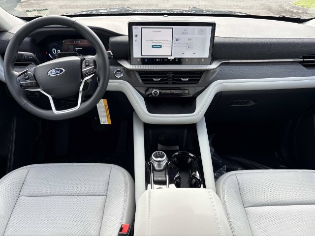 New 2026 Ford Explorer Platinum w/ LUX Leather Package AWD/4WD image 16