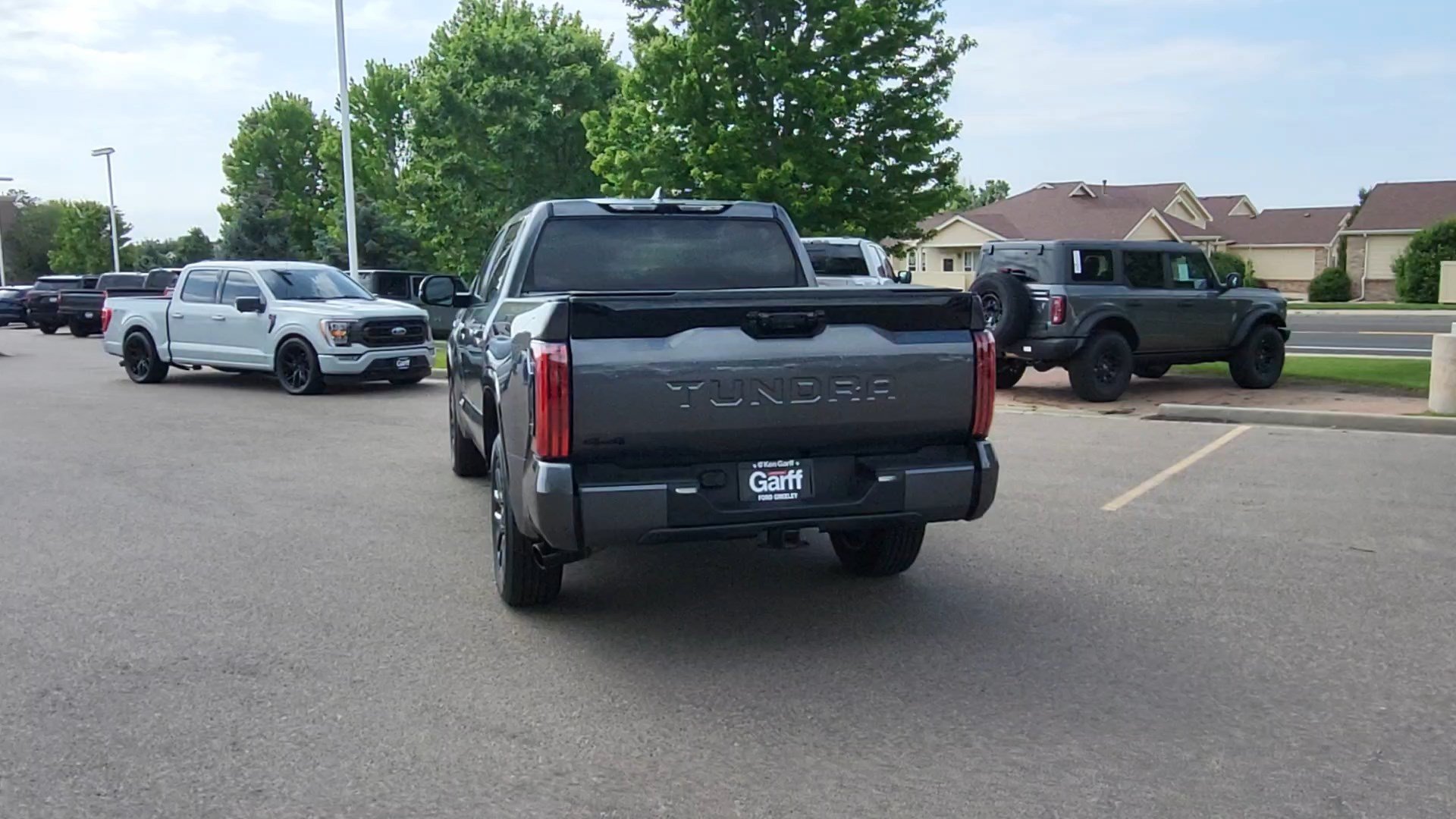 Used 2025 Toyota Tundra Platinum AWD/4WD image 4