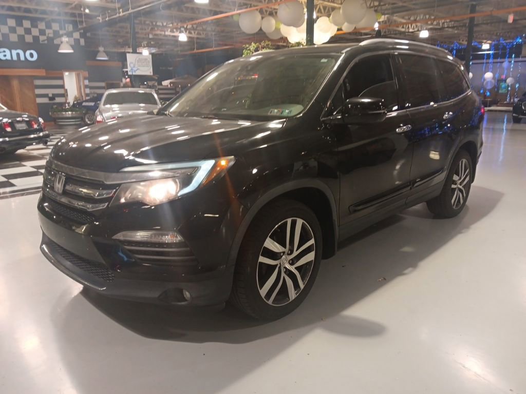 Used 2018 Honda Pilot Touring video 1