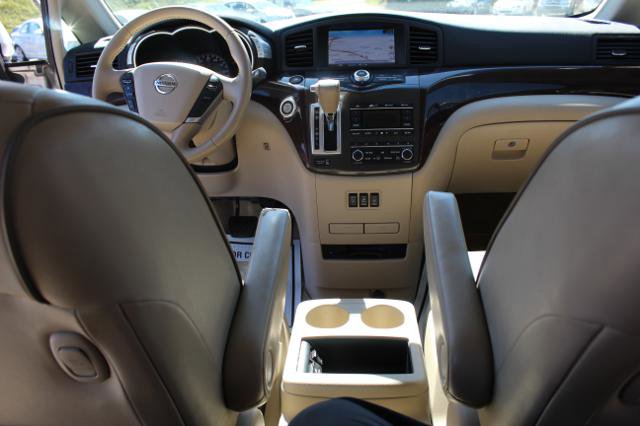 Used 2013 Nissan Quest LE FWD image 18