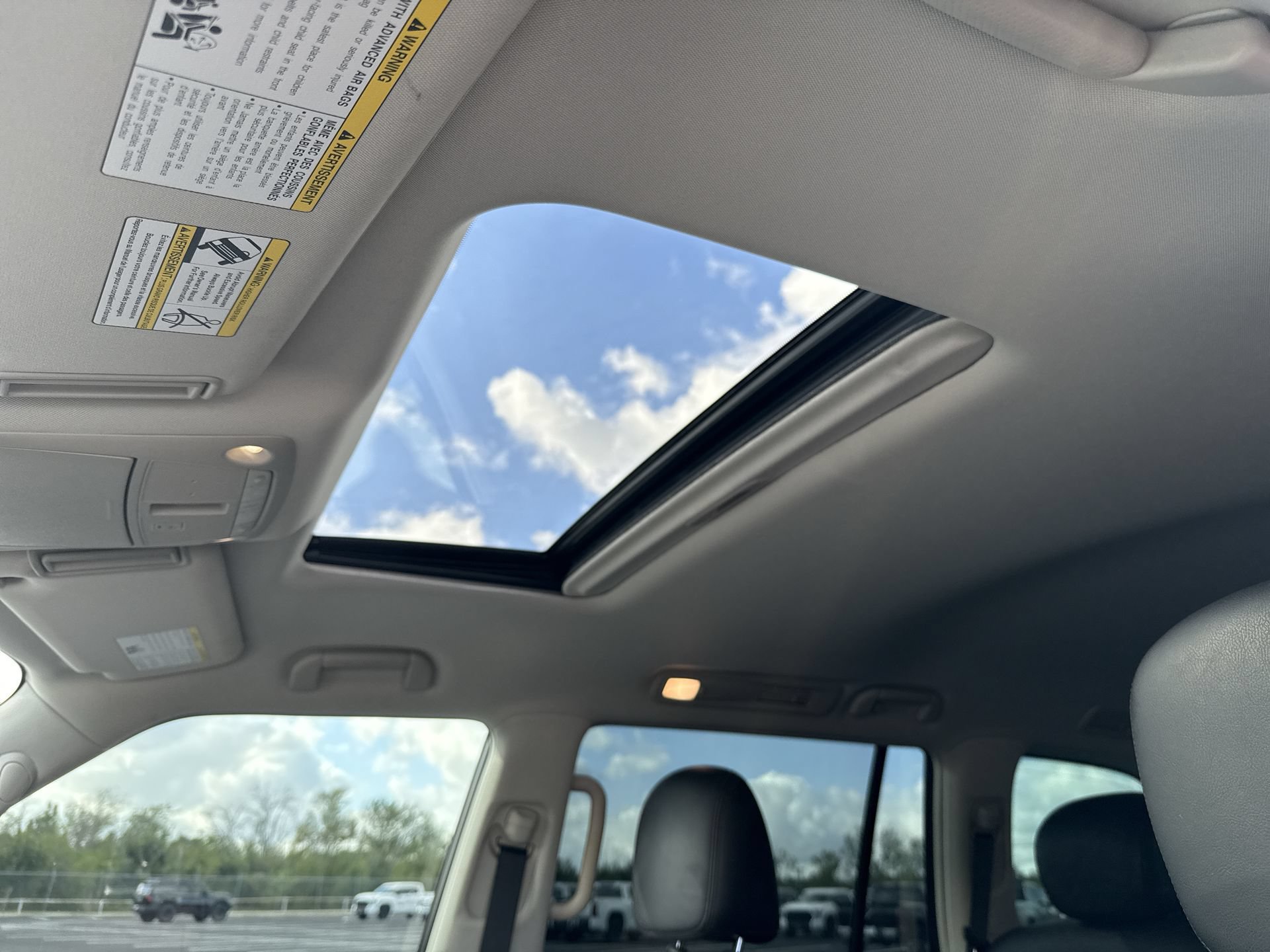 Used 2023 Nissan Armada SL w/ Cargo Package RWD image 16
