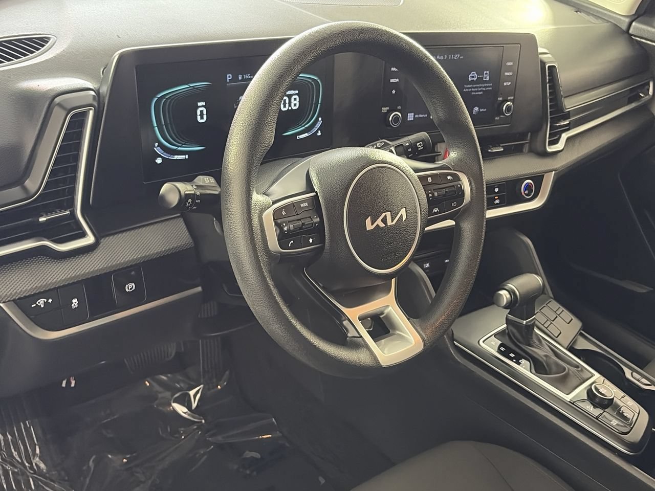 Used 2025 Kia Sportage LX FWD image 10