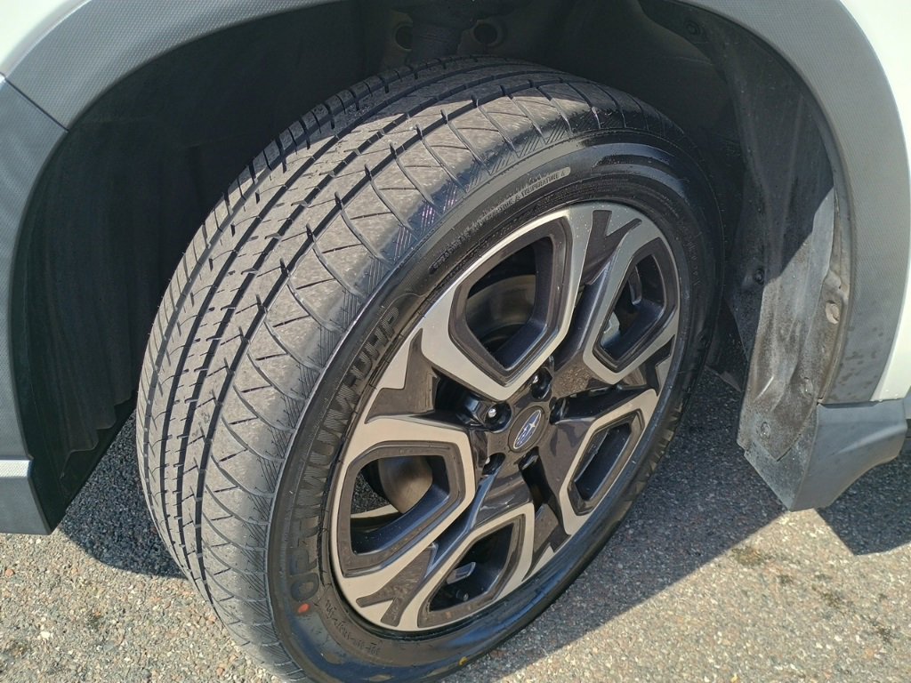 Certified 2023 Subaru Ascent Limited w/ Technology Package image 10