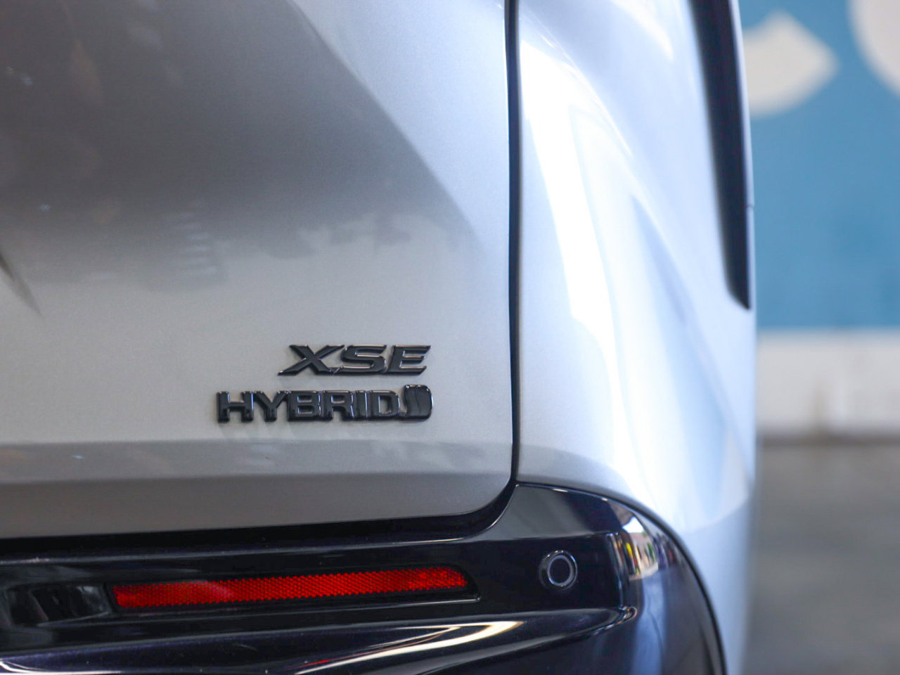 Used 2023 Toyota Sienna XSE image 25