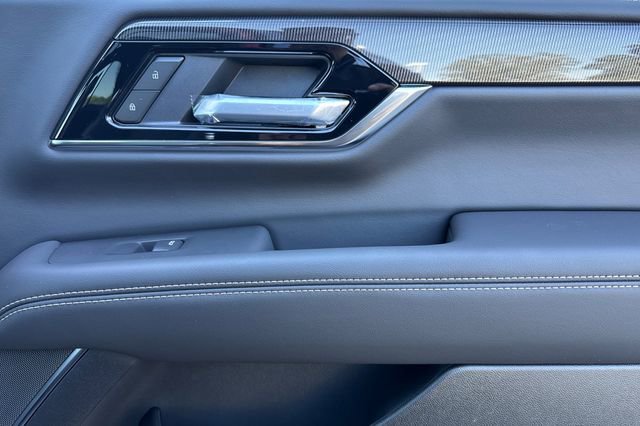 New 2026 GMC Yukon Elevation w/ Elevation Premium Package AWD/4WD image 22