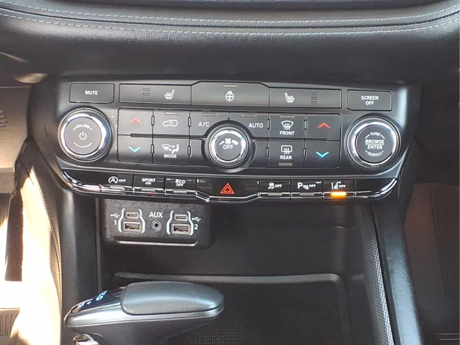 Used 2022 Dodge Durango GT AWD/4WD image 25