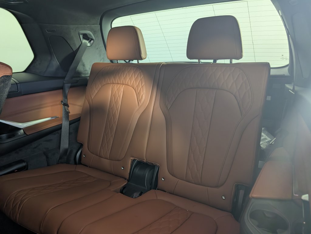 New 2027 BMW X7 M60i AWD/4WD image 16