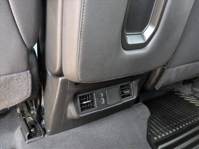 Used 2025 Chevrolet Silverado 1500 Custom Trail Boss w/ Turbomax Blackout Package AWD/4WD image 23