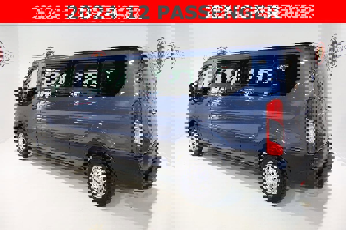 Used 2024 Ford Transit 350 XLT image 3