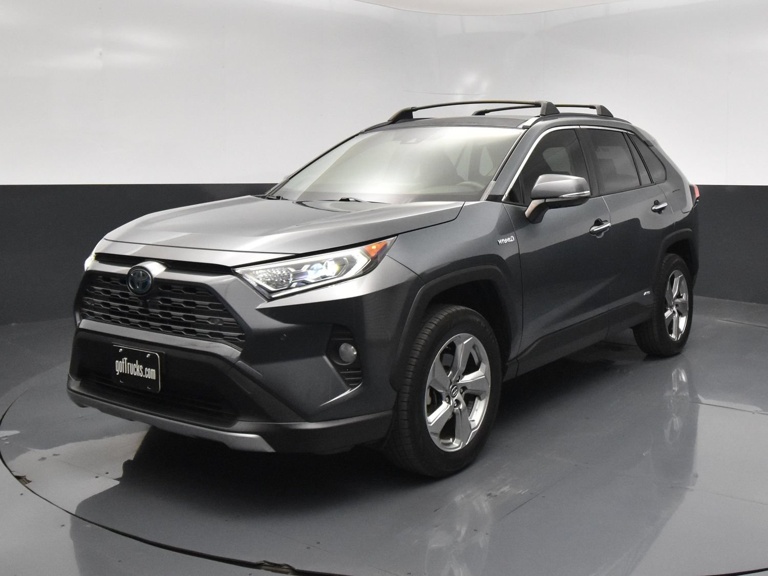 Used 2019 Toyota RAV4 Limited AWD/4WD image 2