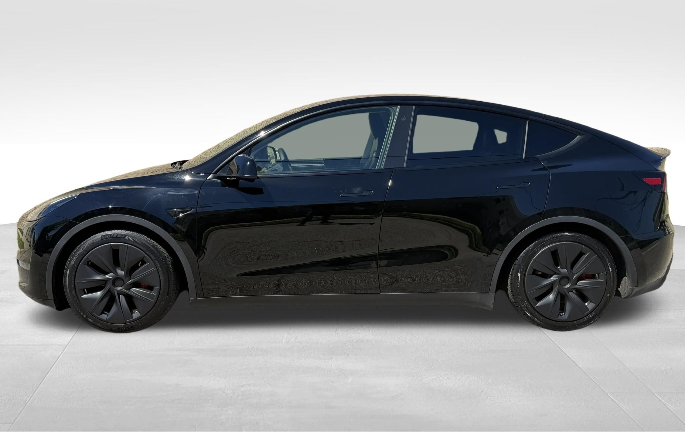 Used 2023 Tesla Model Y Performance AWD/4WD image 4
