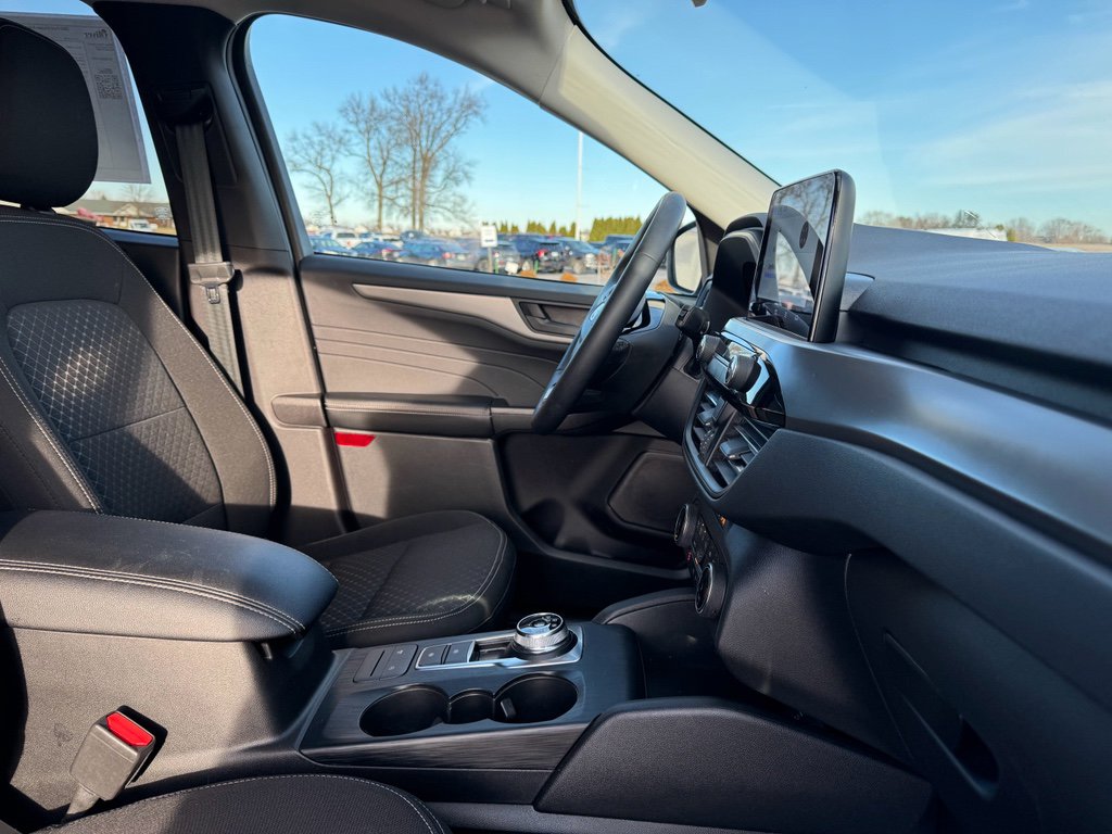 Used 2023 Ford Escape Active image 15