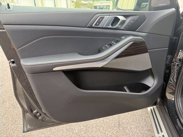 Used 2026 BMW X5 sDrive40i image 7