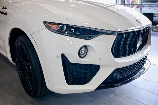 Used 2022 Maserati Levante Modena AWD/4WD image 10