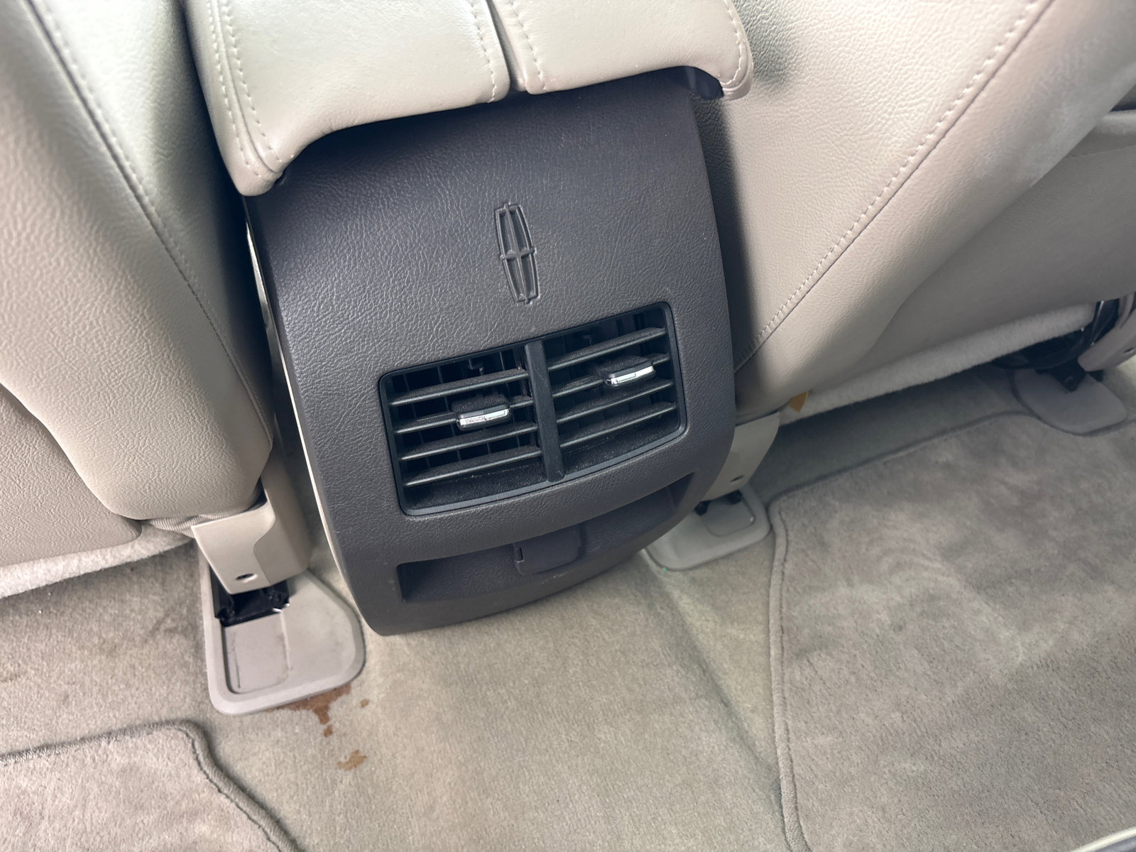 Used 2013 Lincoln MKX FWD image 31