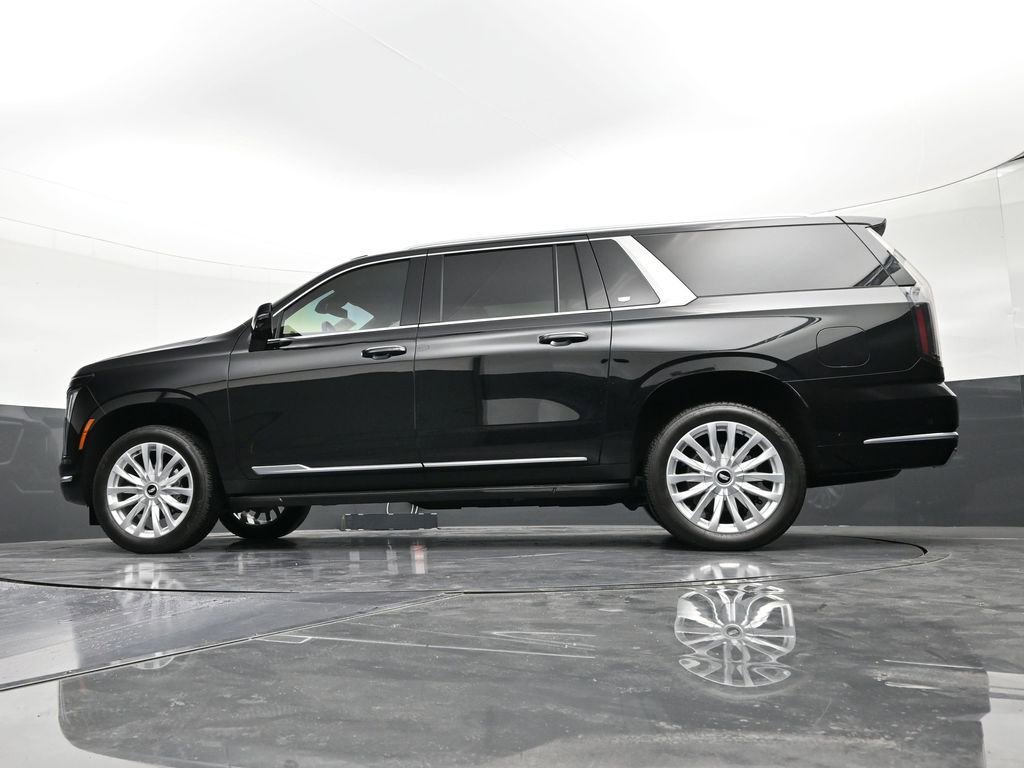 Certified 2025 Cadillac Escalade ESV Luxury image 21