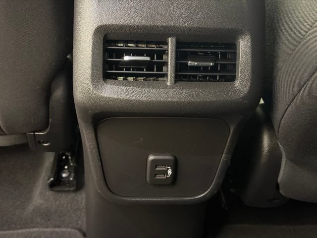 Used 2020 Chevrolet Equinox LT FWD image 21