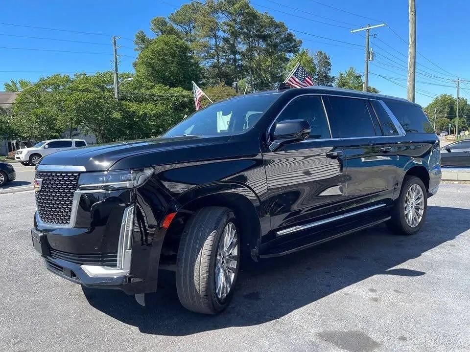 Used 2021 Cadillac Escalade ESV Luxury AWD/4WD image 4