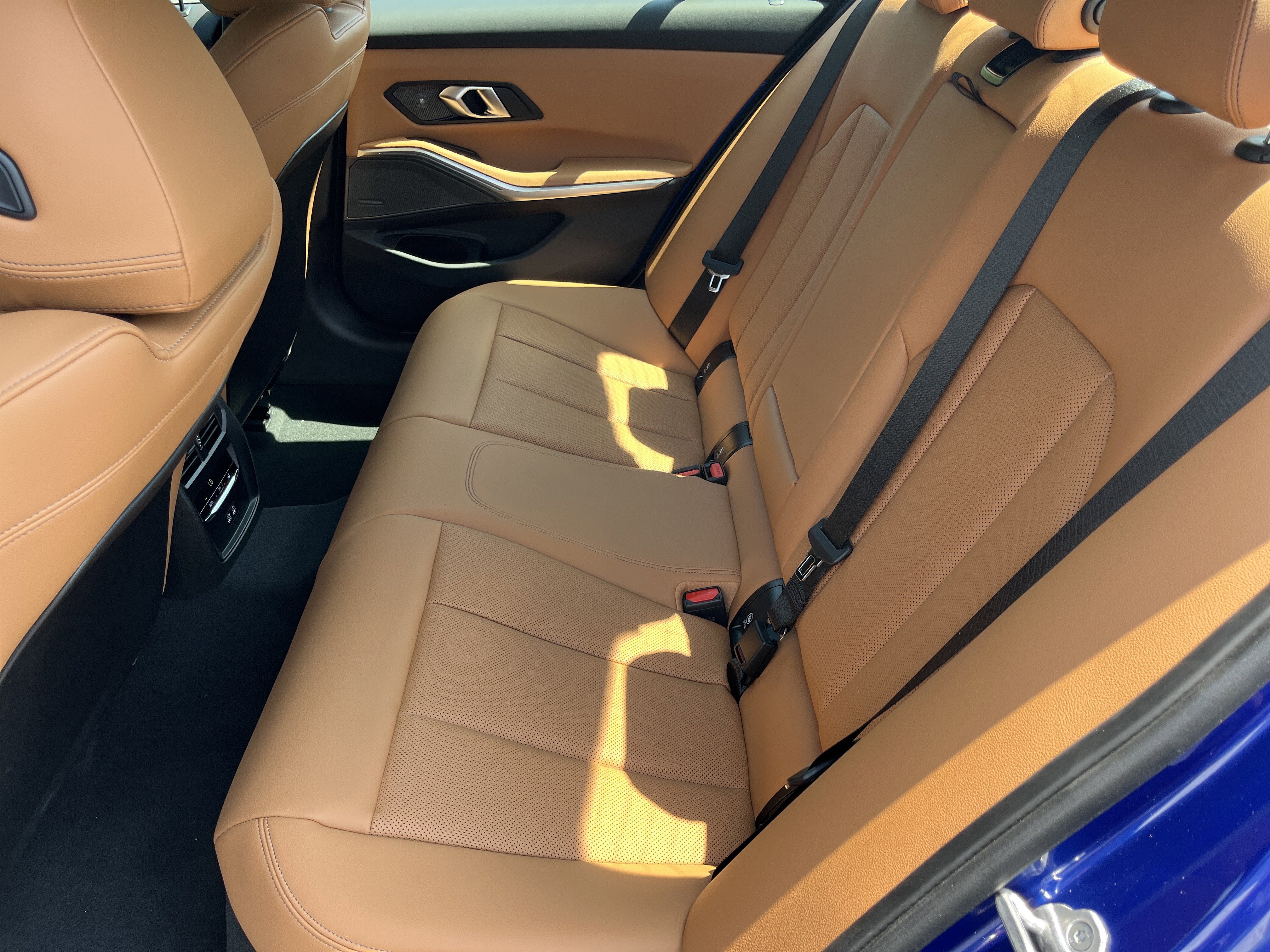 New 2025 BMW 330i Sedan w/ M Sport Package image 21