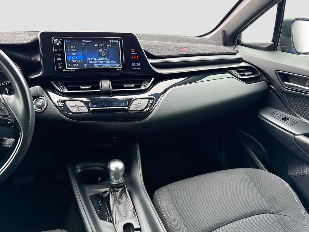 Used 2018 Toyota C-HR XLE FWD image 29
