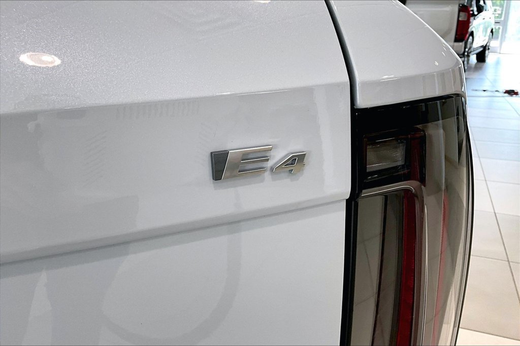 New 2027 Cadillac Optiq Sport w/ LPO, Floor Liner Package AWD/4WD image 31