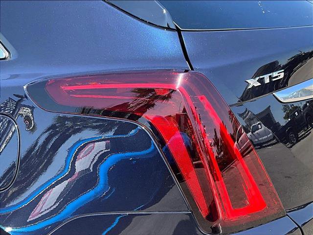Used 2021 Cadillac XT5 Premium Luxury w/ LPO, Floor Liner Package image 29