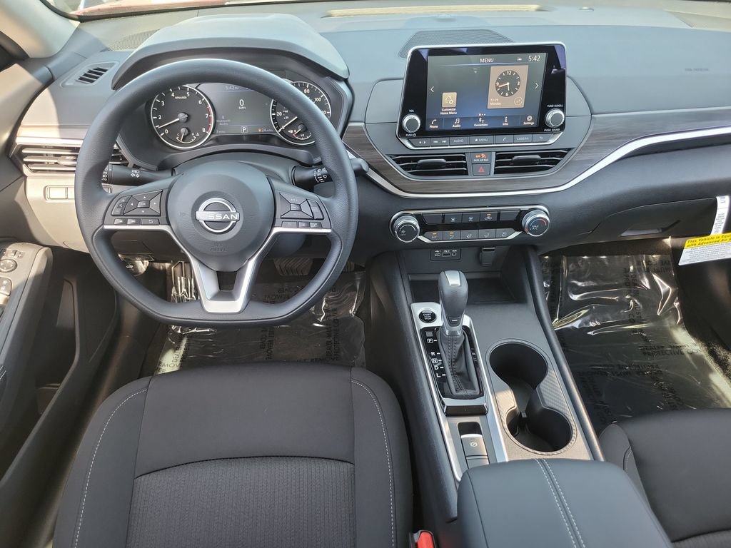 New 2026 Nissan Altima 2.5 SV AWD/4WD image 4