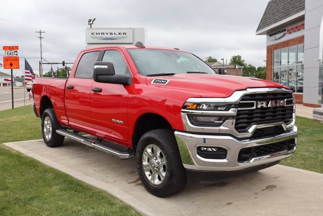 Used 2026 RAM 2500 Big Horn AWD/4WD image 3