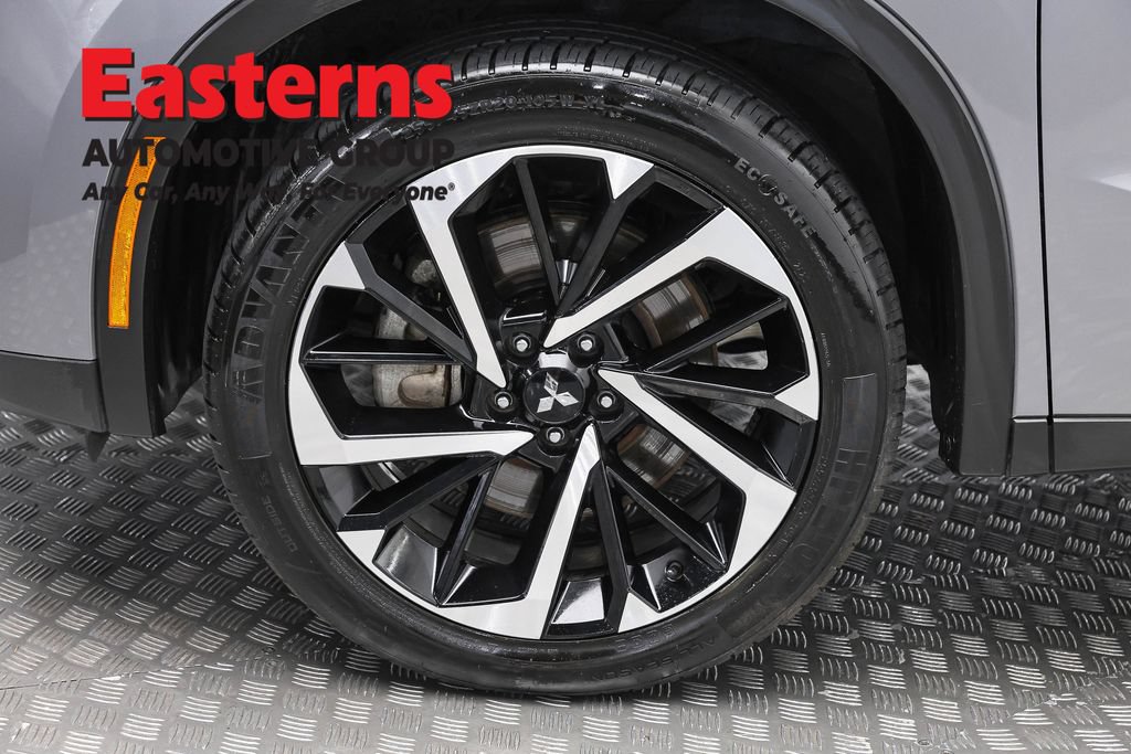 Used 2024 Mitsubishi Outlander SE AWD/4WD image 33