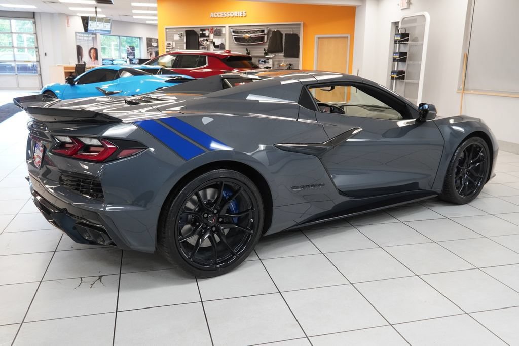 New 2027 Chevrolet Corvette Grand Sport w/ Z52 Sport Performance Package RWD image 31
