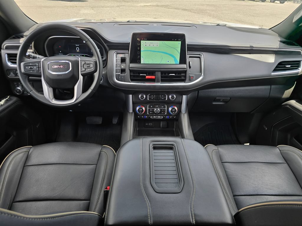 Used 2023 GMC Yukon SLT AWD/4WD image 5