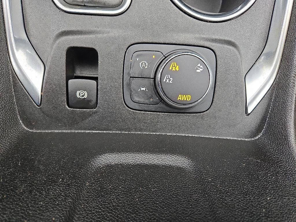 Used 2023 Chevrolet Traverse LT image 31