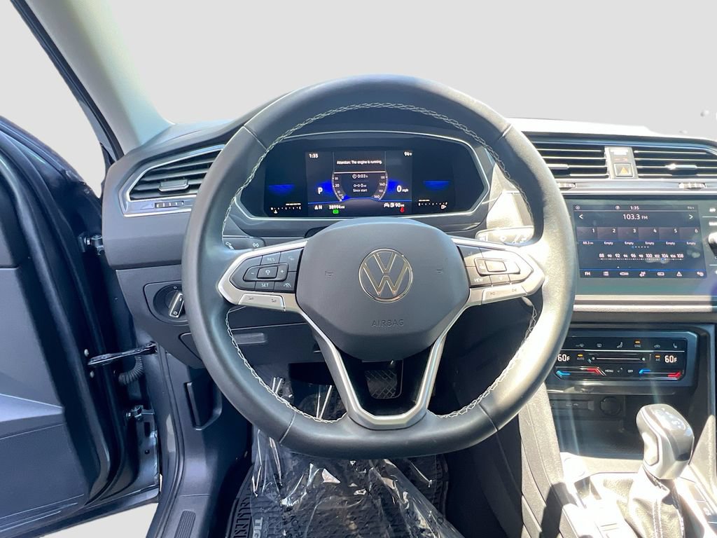 Used 2022 Volkswagen Tiguan SE FWD image 11