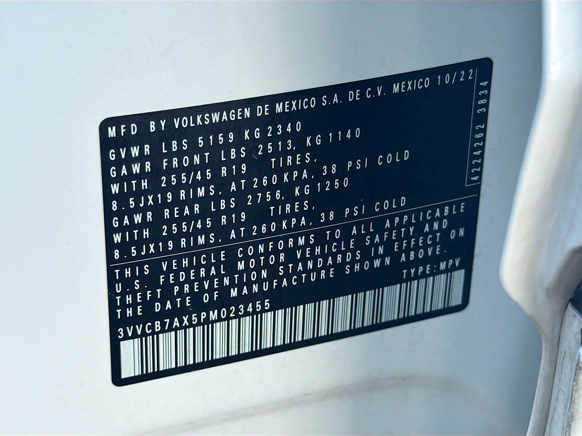 Used 2023 Volkswagen Tiguan SE R-Line image 41